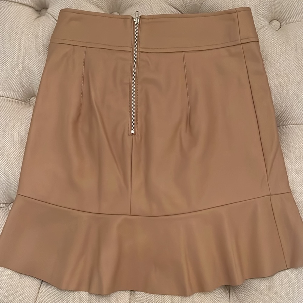 Batboy faux leather ruffled skirt - Picture 2 of 5